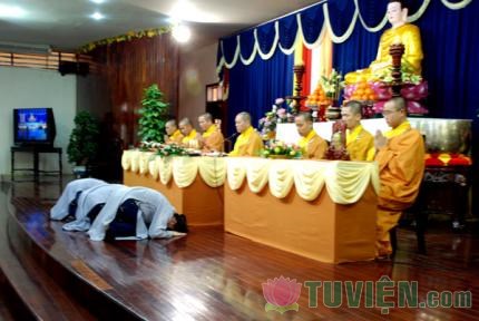 Duy trì Tam Bảo là làm cho đạo Phật đi vào cuộc đời dễ dàng và để xây dựng nề nếp phát triển về đạo đức trong xóm làng và xã hội