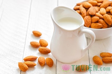 Sữa hạnh nhân: giàu dưỡng chất cho người ăn chay