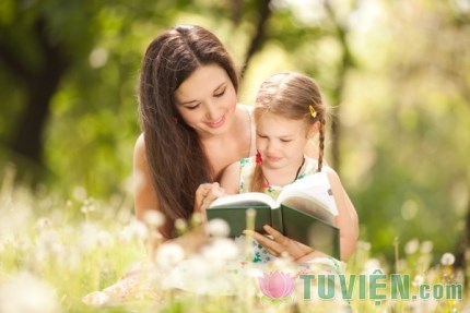 Mẹ dạy con gái: Hạnh phúc là biết ước muốn vừa đủ!